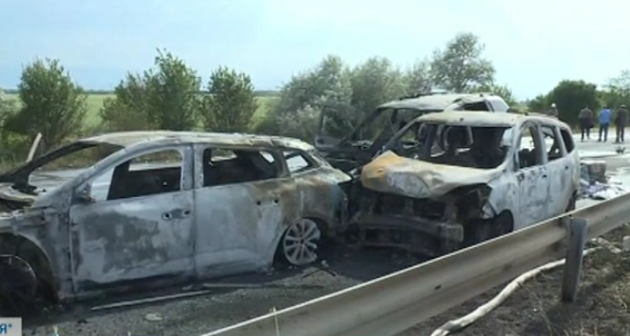 Стотици шофьори бяха блокирани часове след катастрофа на магистрала „Тракия“
