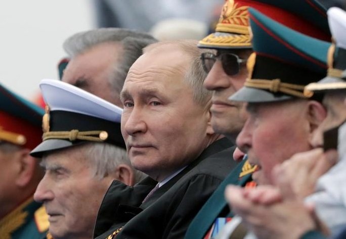 Руските офицери-ветерани: Проваляме се в Украйна, Путин да обяви война