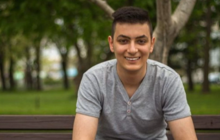 ЗОВ ЗА ПОМОЩ: 22-годишният Георги се нуждае от подкрепа в борбата с рака