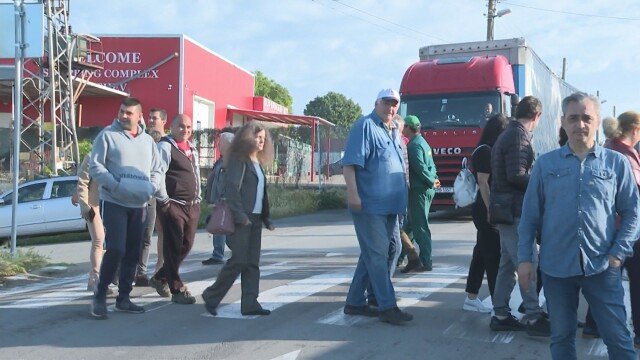Жители на Шабла и Каварна излязоха на протест срещу закриването на Районния съд