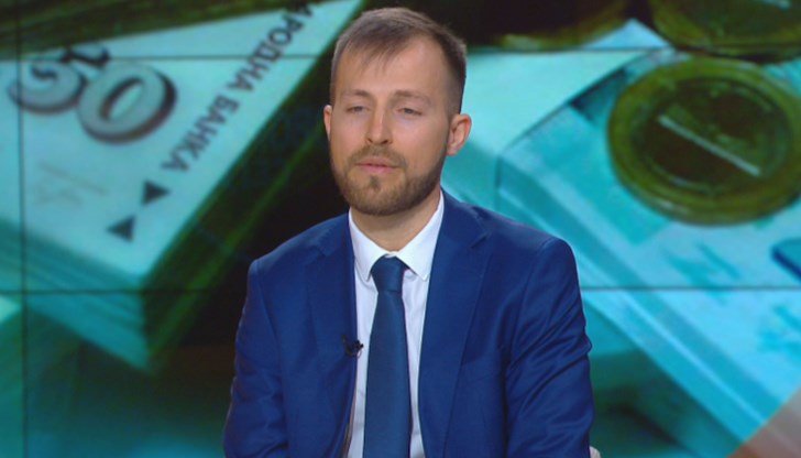 Депутатът от ПП Искрен Митев: Обсъждаме горивото с отстъпка да се купува без лимит