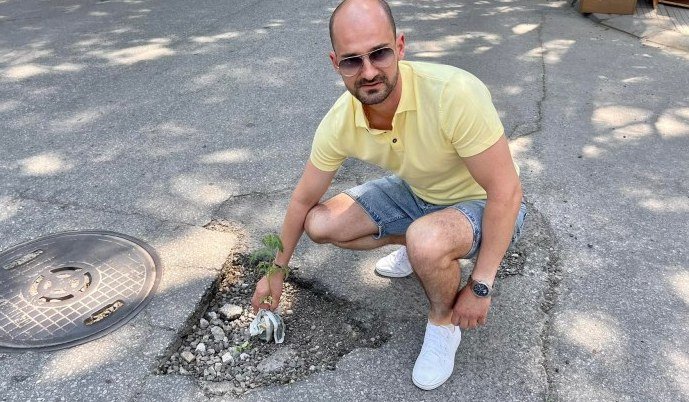 Пловдивчанин посади домат в дупката, пръснала гумата на колата му