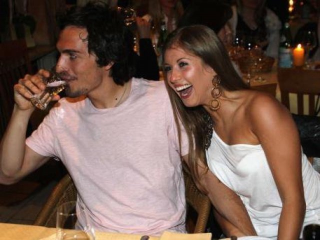 Кръшкачът Хумелс няма спиране: Прелъсти трета секси мацка само за година (СНИМКИ)