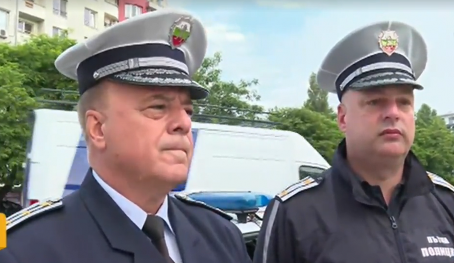 Уволняват служители на столичния КАТ, след като хванаха мним полицай