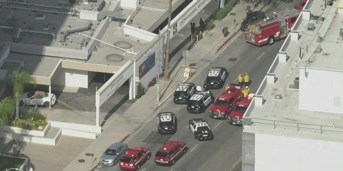 НОВ КЪРВАВ ИНЦИДЕНТ В САЩ! Мъж намушка трима в болница