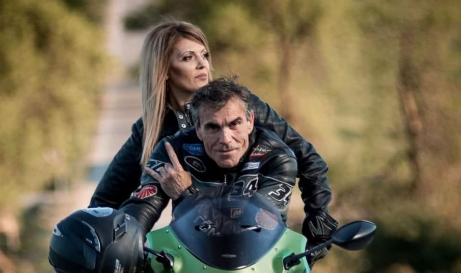 Новата жена до Влади Въргала е красива учителка