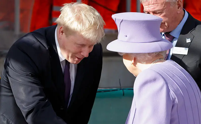 Освиркаха Борис Джонсън на благодарствена служба по случай платинения юбилей на кралица Елизабет II