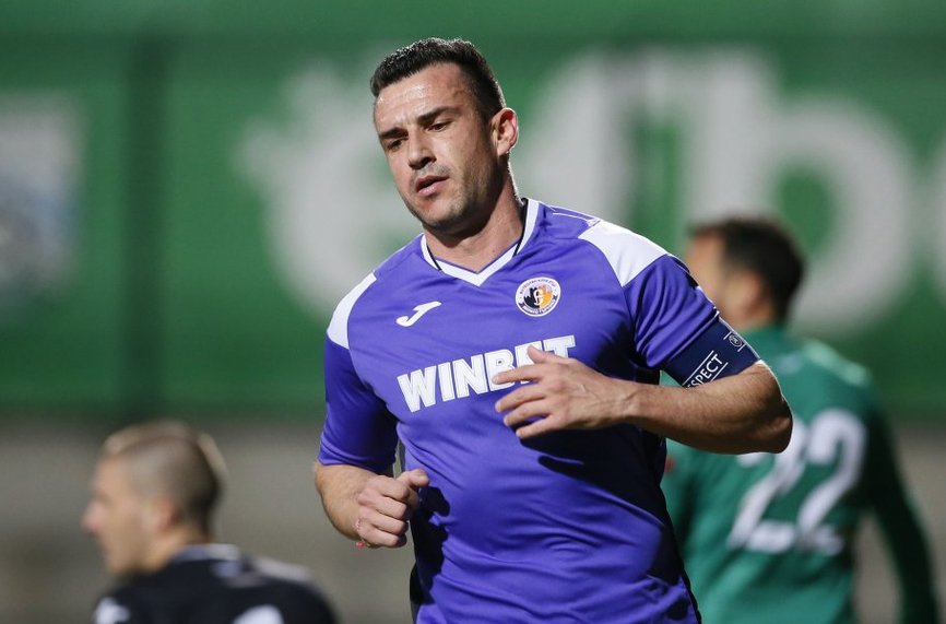 Изхвърлиха от футбола шампион на България