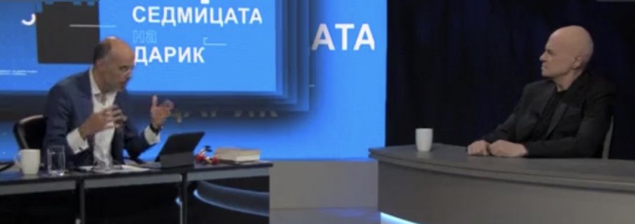 Лена написала между два тека в Хаят въпросите на подмазвача Косьо Вълков към Слави