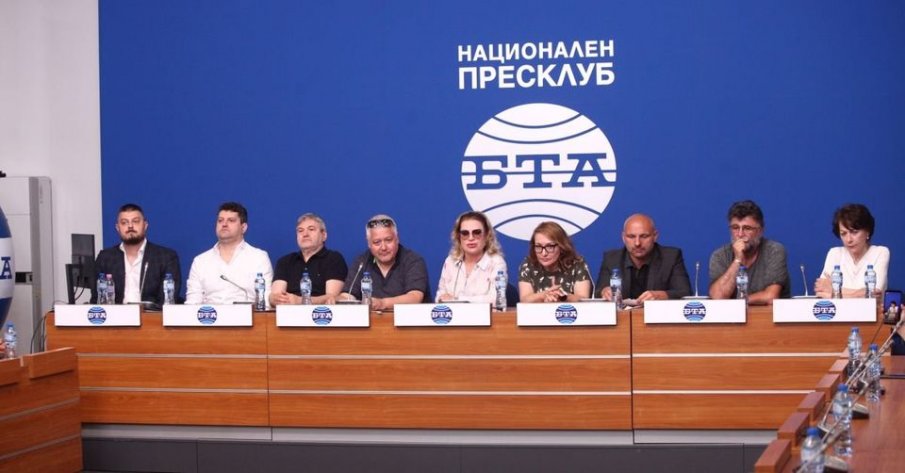 70 000 подписа срещу машинния вот, събрани за седмица. От Комитета зоват: подкрепяйте мощно, защото идват избори!