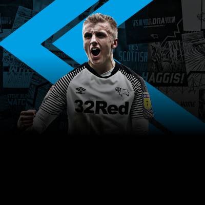 ПРЕД НОЩЕН БАР: Пребиха жестоко приятелката на футболист (СНИМКА 18+)