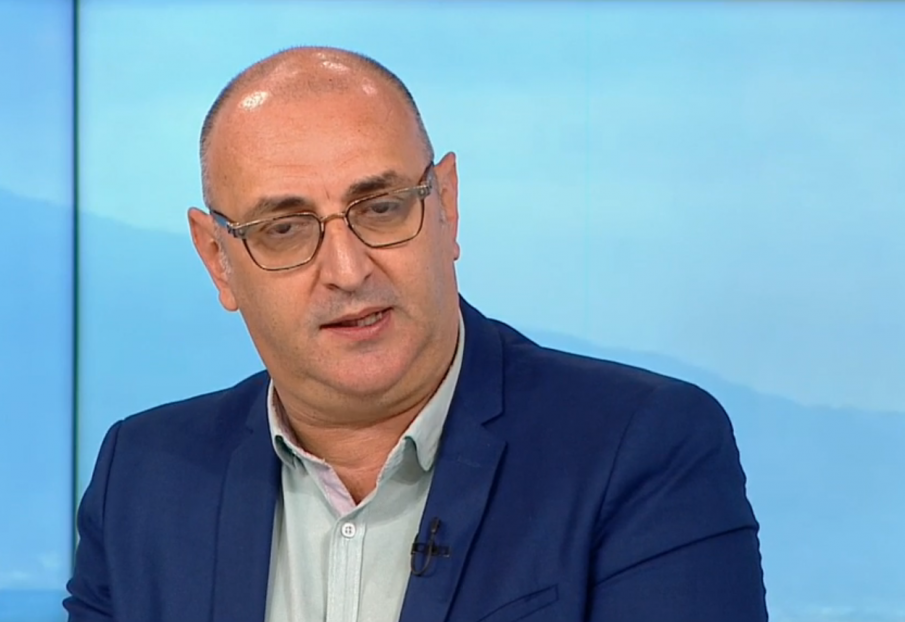 Милен Керемидчиев: България продължава да губи ценно време, защото мълчи по френското предложение за РСМ