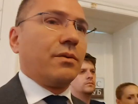 ГОРЕЩО В ПИК TV! Джамбазки: Това, което направи днес Борисов, е равнозначно на национално предателство (ВИДЕО)
