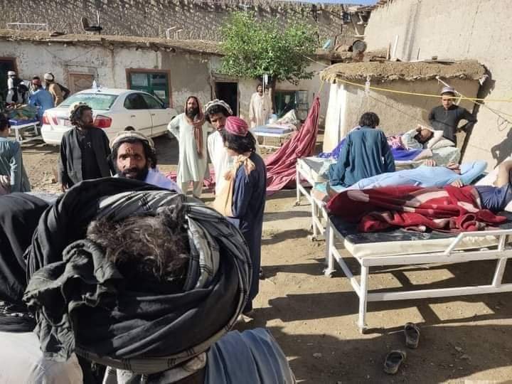 УЖАС: Над 930 станаха жертвите на земетресението в Афганистан (ВИДЕО)