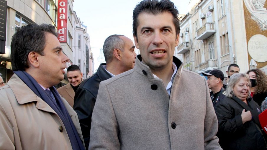 АНАЛИЗ: Шофьорът на нашия автобус за 6 милиона пътници е луд и неадекватен