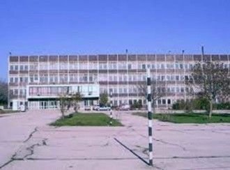 Инвеститор иска да превърне в болница бивша гимназия в Девня