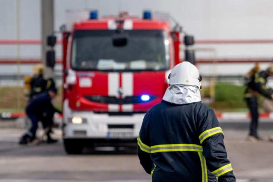 Общината в Стара Загора осигури храна на огнеборците по време на големите пожари