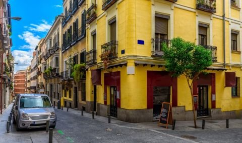 Наемите в Испания тръгнаха рязко нагоре