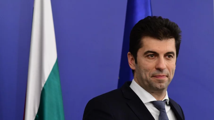 Киро стяга куфарите за Гърция, ще реже лентичката на интерконектора