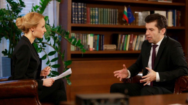 НАВЕЖДАНЕ: Би Ти Ви сменя програмата си, за да интервюира Кирил Петков