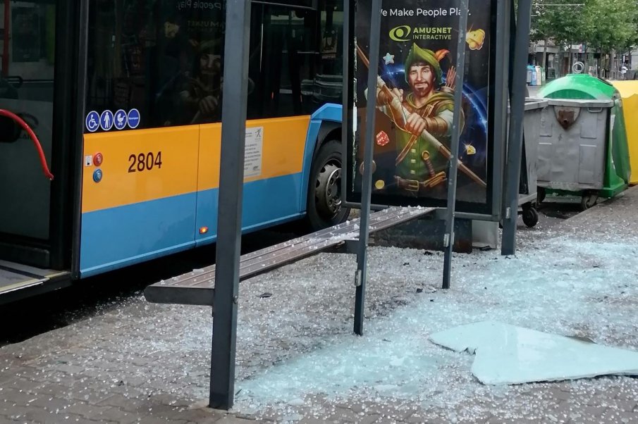 Тролей отнесе спирка в София