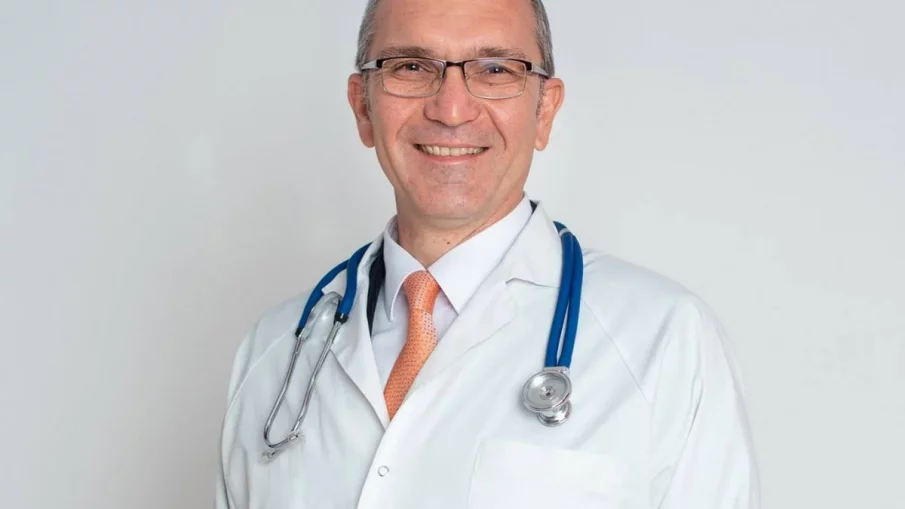 При симптоми на коронавирус не тичайте при джипито, а му се обадете