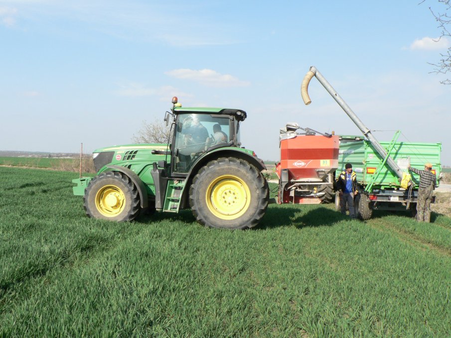 Разпределят 600 млн. лева за земеделските производители