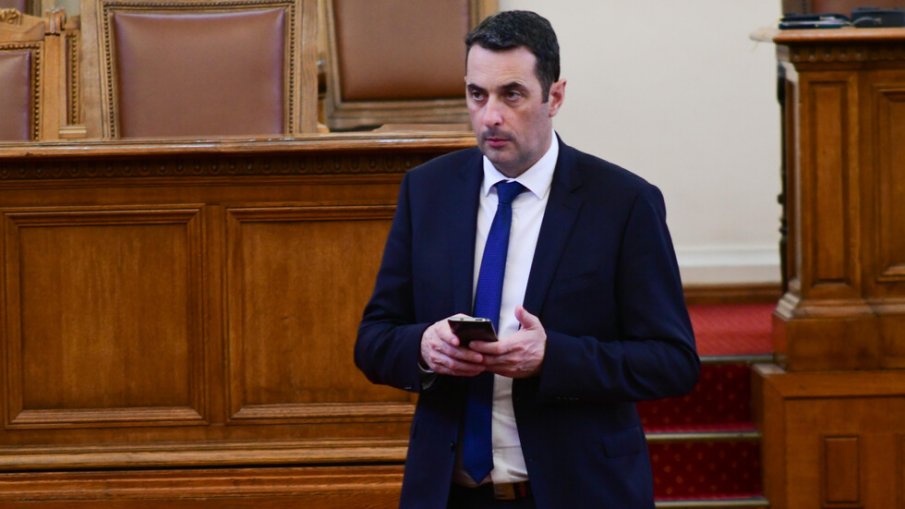 Днес гласуват оставката на депутата от Промяната Георги Гвоздейков