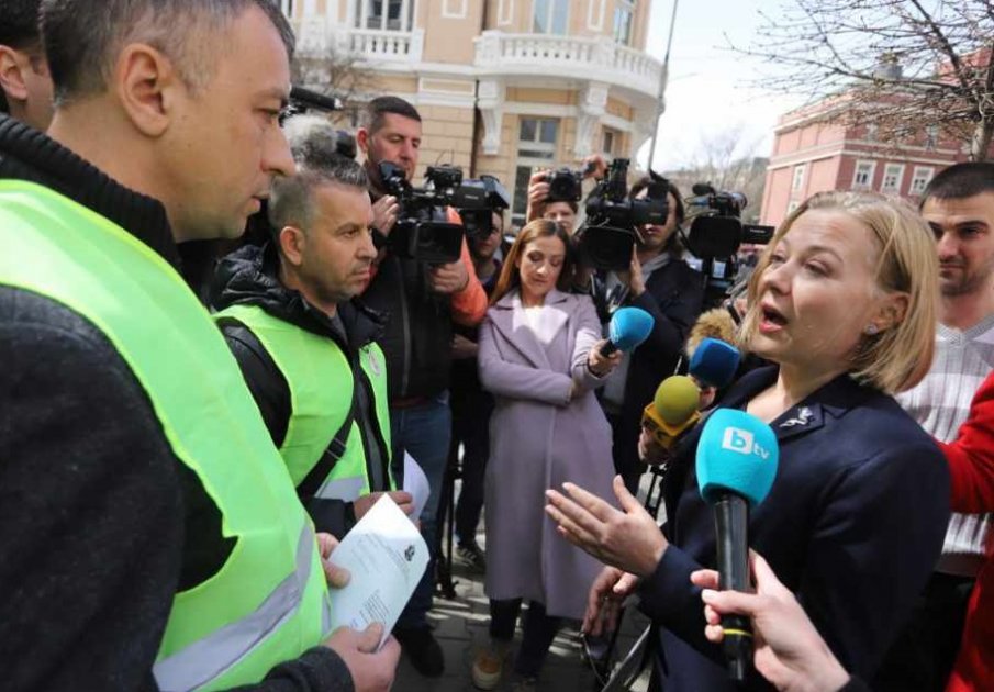 АЛО, ЙОРДАНОВА! И надзирателите в Добрич излизат на протест