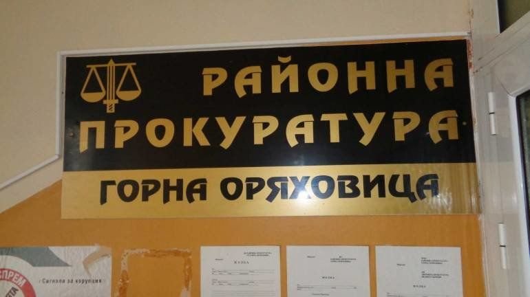 Набеден в търговия с гласове и държан 20 дни в ареста, съди прокуратурата за 20 000 лева