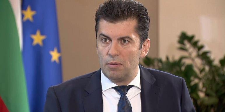 В последните си мигове на Дондуков 1: Петков освободи шестима зам.-министри и свика извънредно кабинета