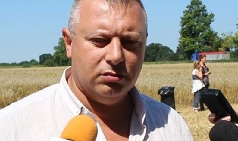 Земеделски производители блокират границата с Румъния заради безмитния внос на зърно от Украйна