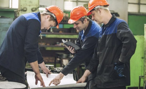 Водеща японска компания ще инвестира в София, търси инженери