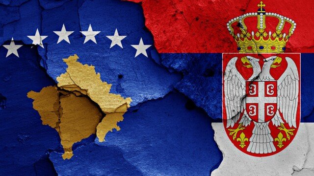 ПОРЕДНО НАПРЕЖЕНИЕ: Косово все пак ще глобява за сръбски регистрационни номера
