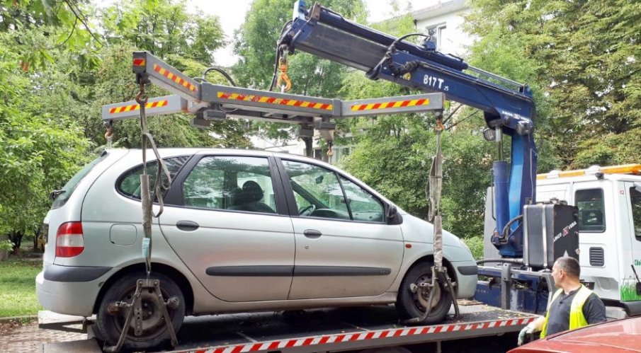 Изчистиха над 350 трошки в София