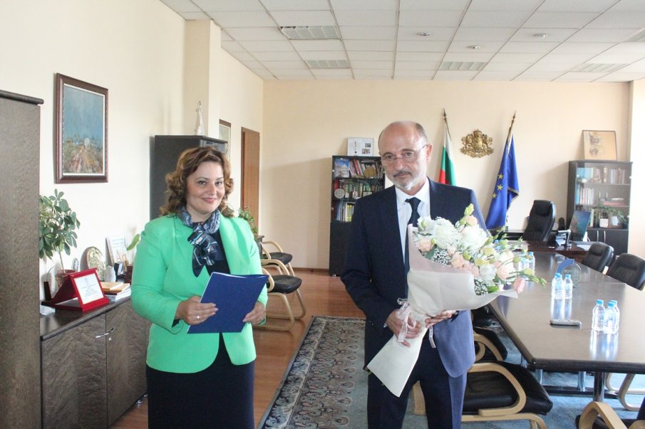 Министърът на здравеопазването на д-р Асен Меджидиев прие поста от проф. Асена Сербезова