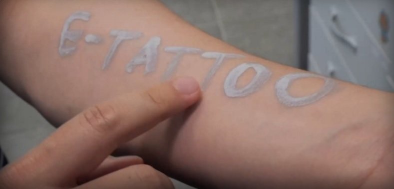 Създадоха електронно мастило за татуировки (ВИДЕО)