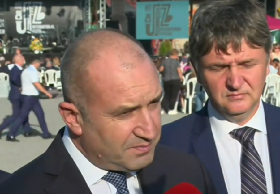 Радев: Там където пиарът е бил повече от работата, наследството винаги е тежко