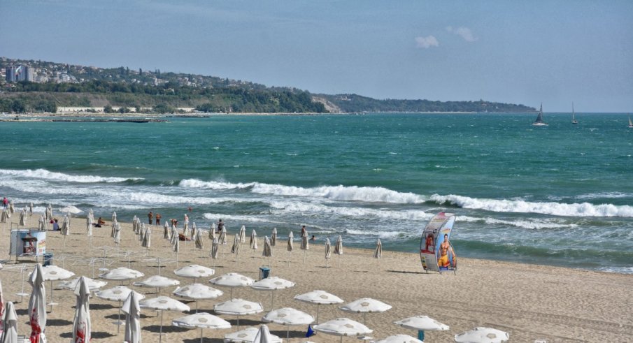 Плажовете във Варна готови за летния сезон