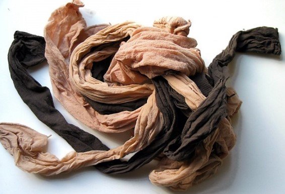 Купища чорапогащи запушиха канализацията на Благоевград, две седмици ВиК вади тонове боклуци