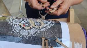 Празникът на калоферската дантела събира хиляди под Балкана