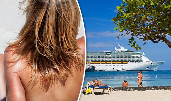 Четири български двойки тръгнаха на круиз с кораба на голотата и секса