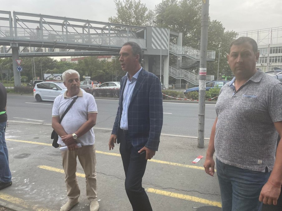 Изринаха всички следи от зловещата катастрофа в Бургас, искат на мястото паметник на загиналите полицаи (СНИМКИ/ВИДЕО)