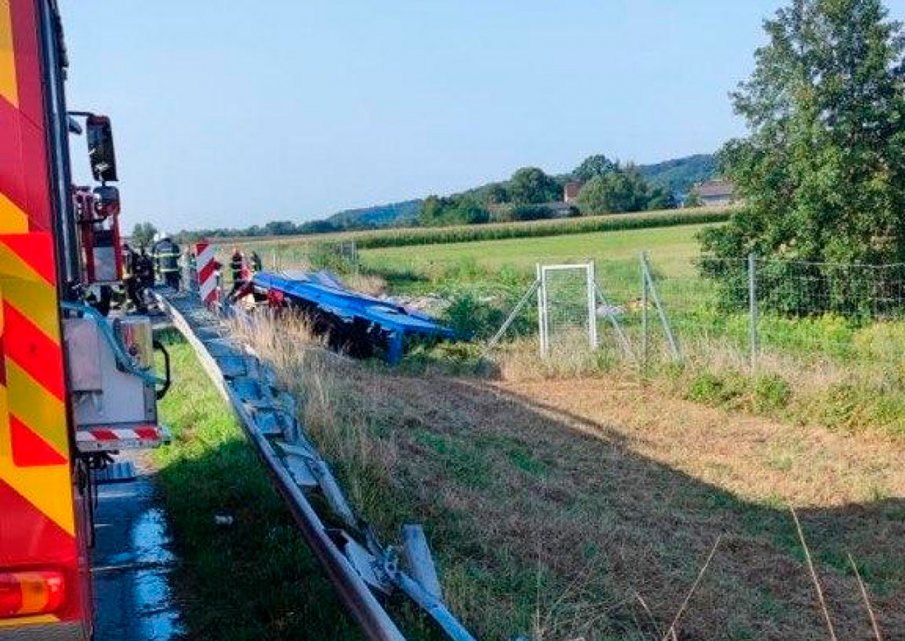 Поредна катастрофа със сръбски автобус, загина шофьорът