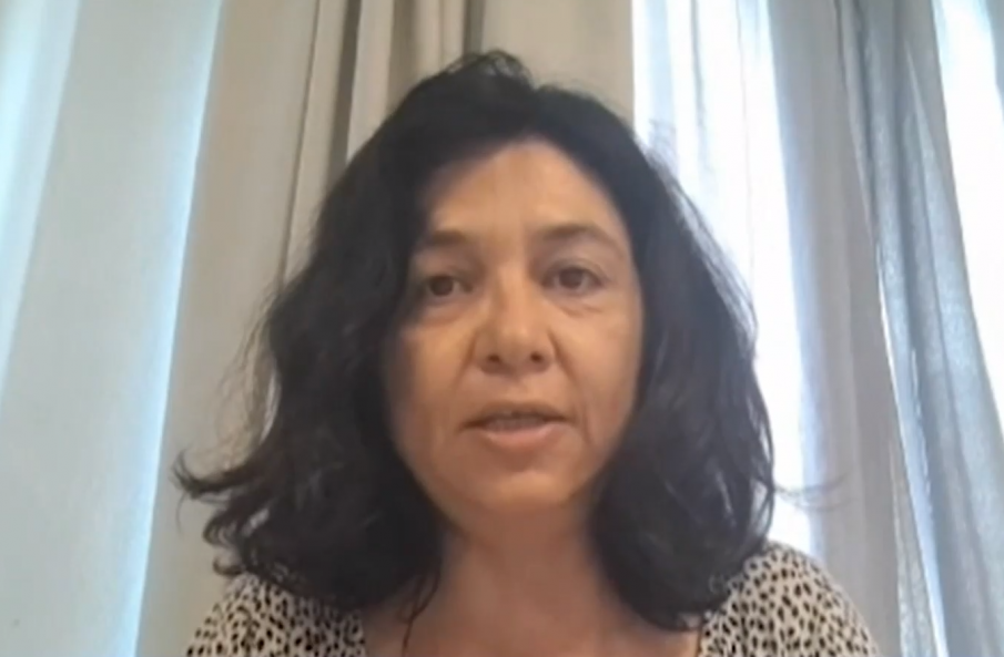 Среден пръст и Айде, у лево за клиентка, поискала да обжалва изравнителна сметка за парно