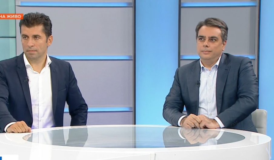 Дуото Киро и Асен замазва трагедията в Бургас с опорки за Капитан Андреево! Петков се жалва за Лена: Очерниха я, няма да е листите по лични причини (ВИДЕО)