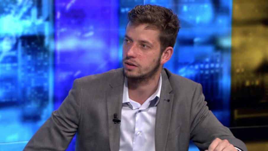 ТЪЖНА ВЕСТ: Почина политологът Анастас Стефанов