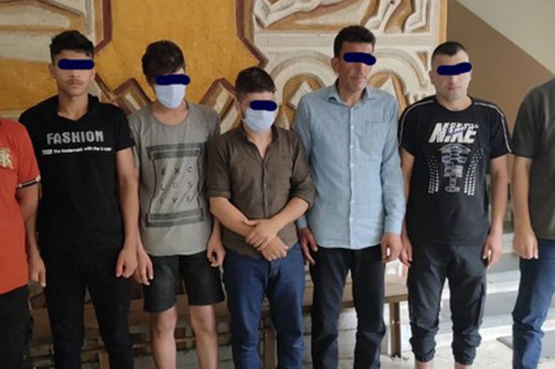 Задържаха групи нелегални мигранти в Харманли