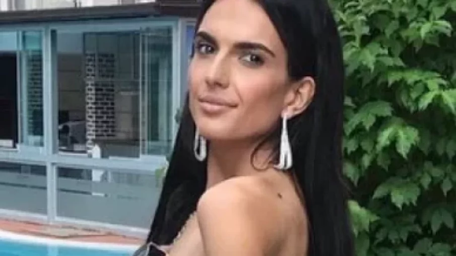 Скъсаха от подигравки Пиленцето от Монако след тази СНИМКА