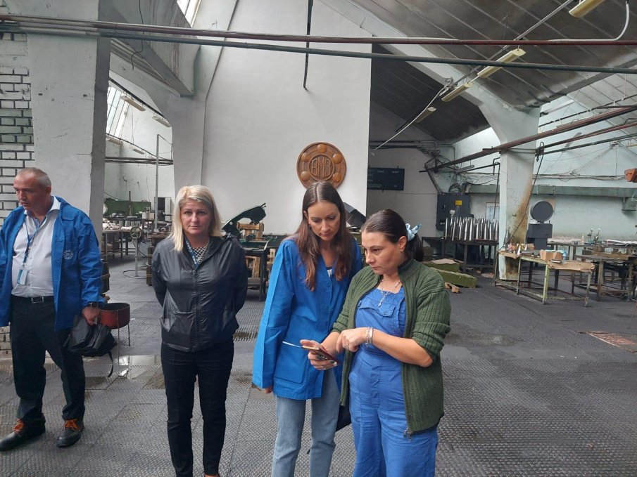 Зам.-министър Щонова: До 24 часа ще се възстанови електрозахранването на производствената площадка на ВМЗ-Сопот